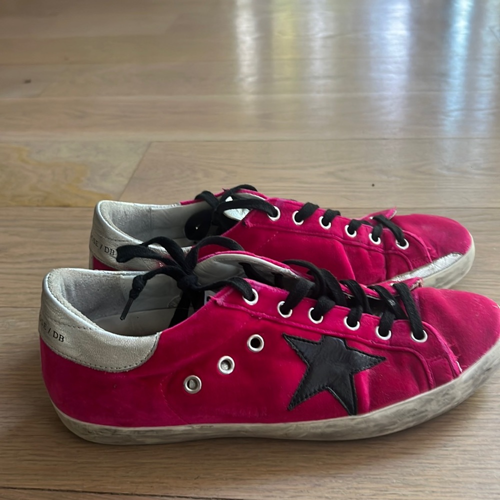 Pink velvet golden goose